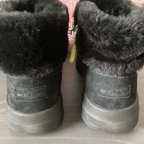 SKECHERS Women's On the Go Glacial Ultra - Moccasin Toe Winter Boots - Picture 5 of 12